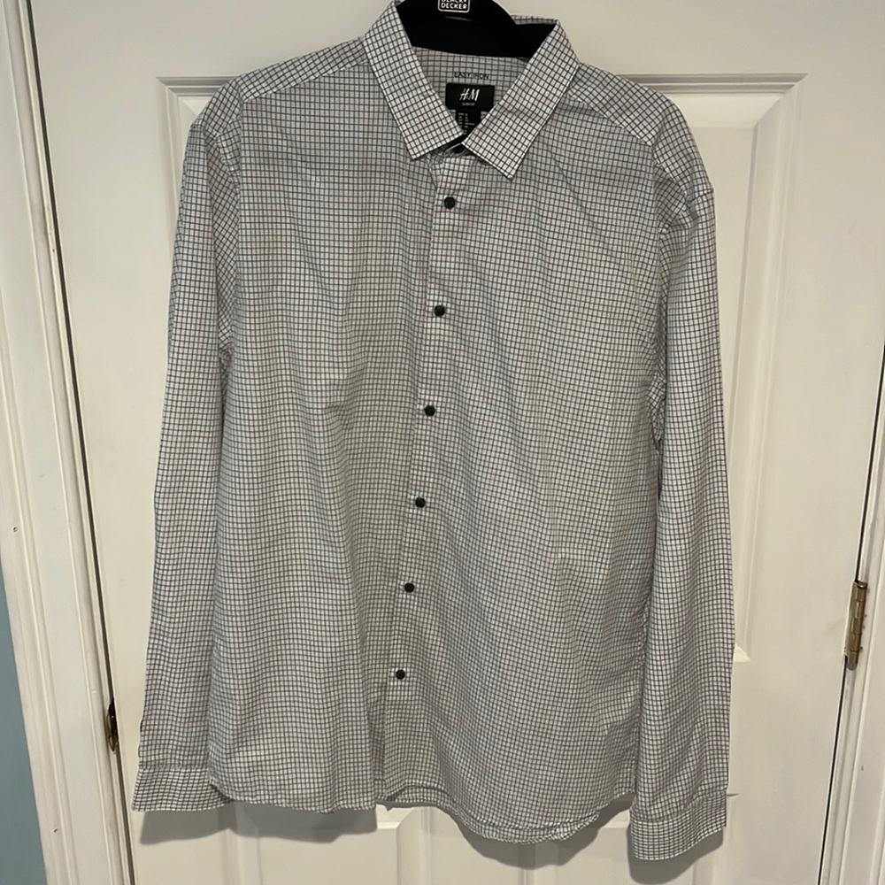 XL Slim Fit H&M Dress Button Down Shirt